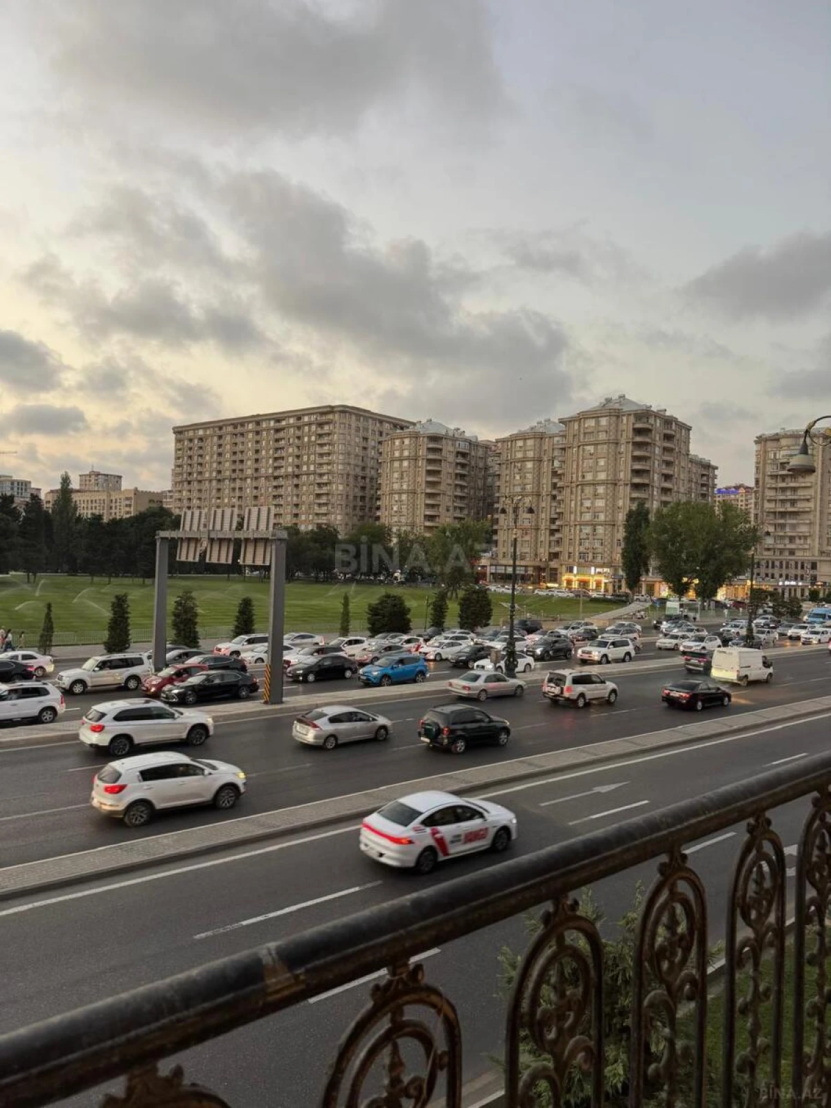 Satılır 3 otaqlı mənzil 90 m²