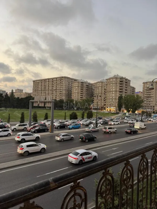 Satılır 3 otaqlı mənzil 90 m²