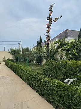 Satılır 6 otaqlı həyət evi 180 m²