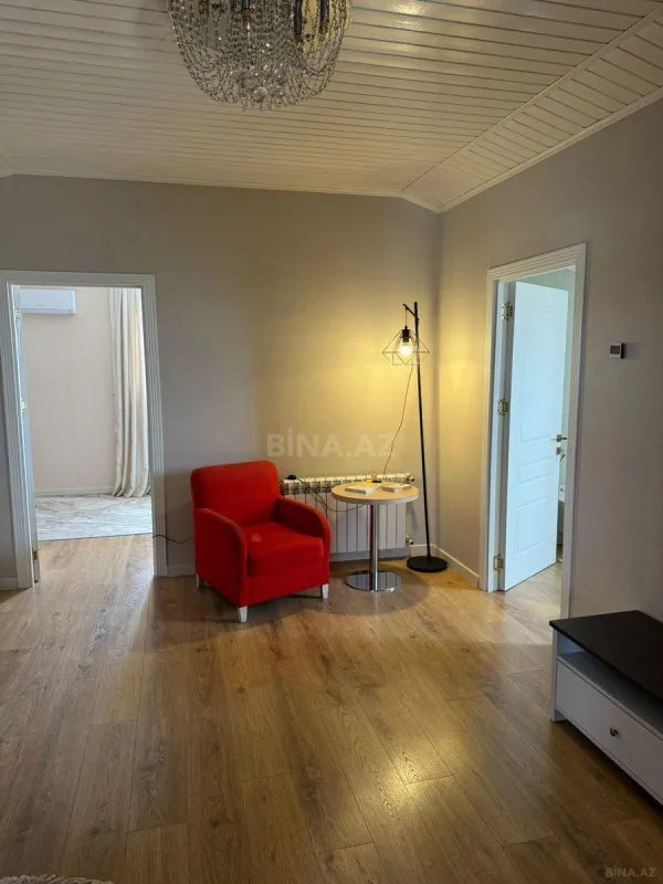 Satılır 6 otaqlı həyət evi 180 m²