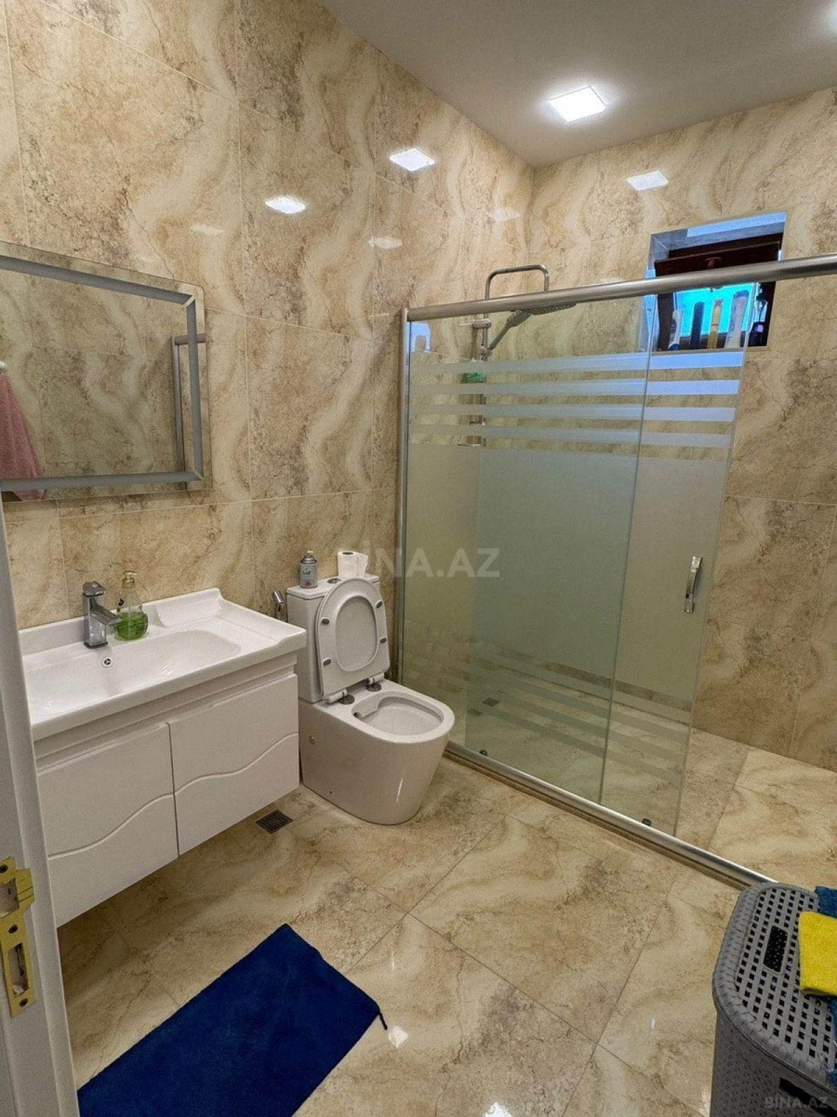 Satılır 6 otaqlı həyət evi 180 m²