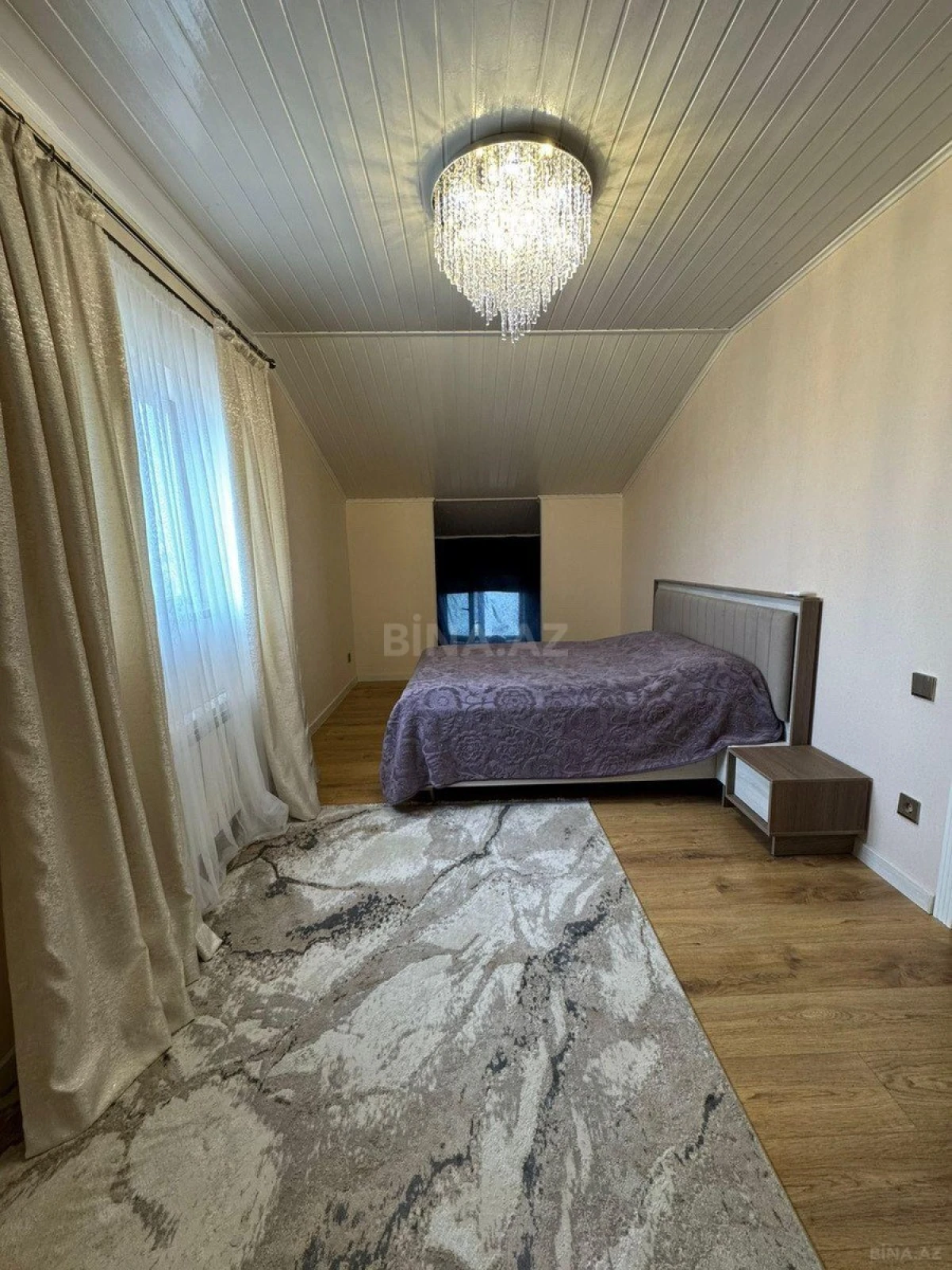 Satılır 6 otaqlı həyət evi 180 m²