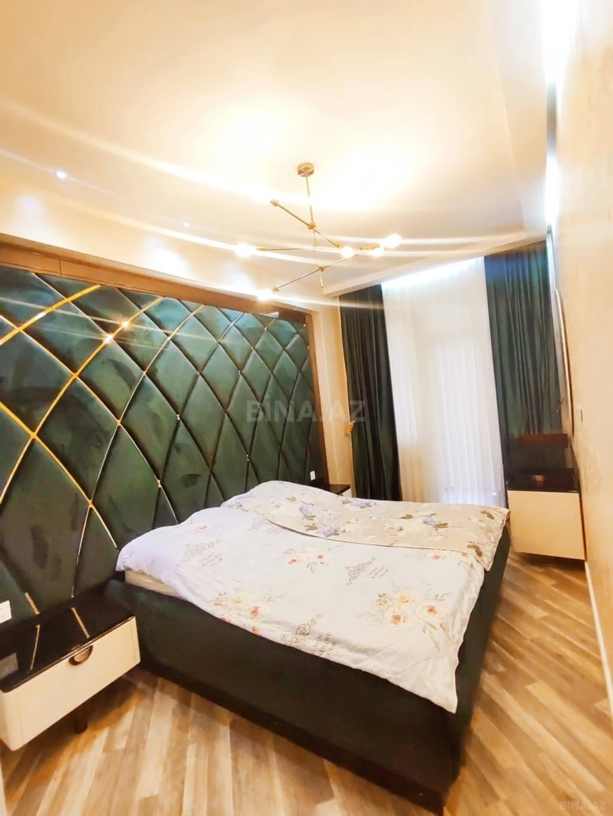 Kirayə verilir 2 otaqlı mənzil 72 m²