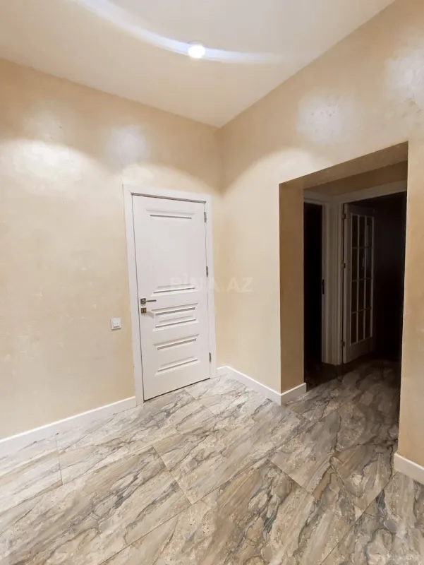 Kirayə verilir 2 otaqlı mənzil 72 m²