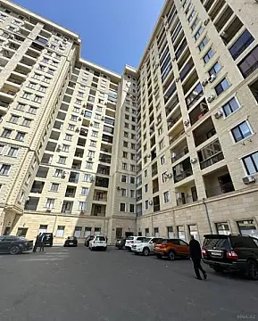 Kirayə verilir 2 otaqlı mənzil 72 m²