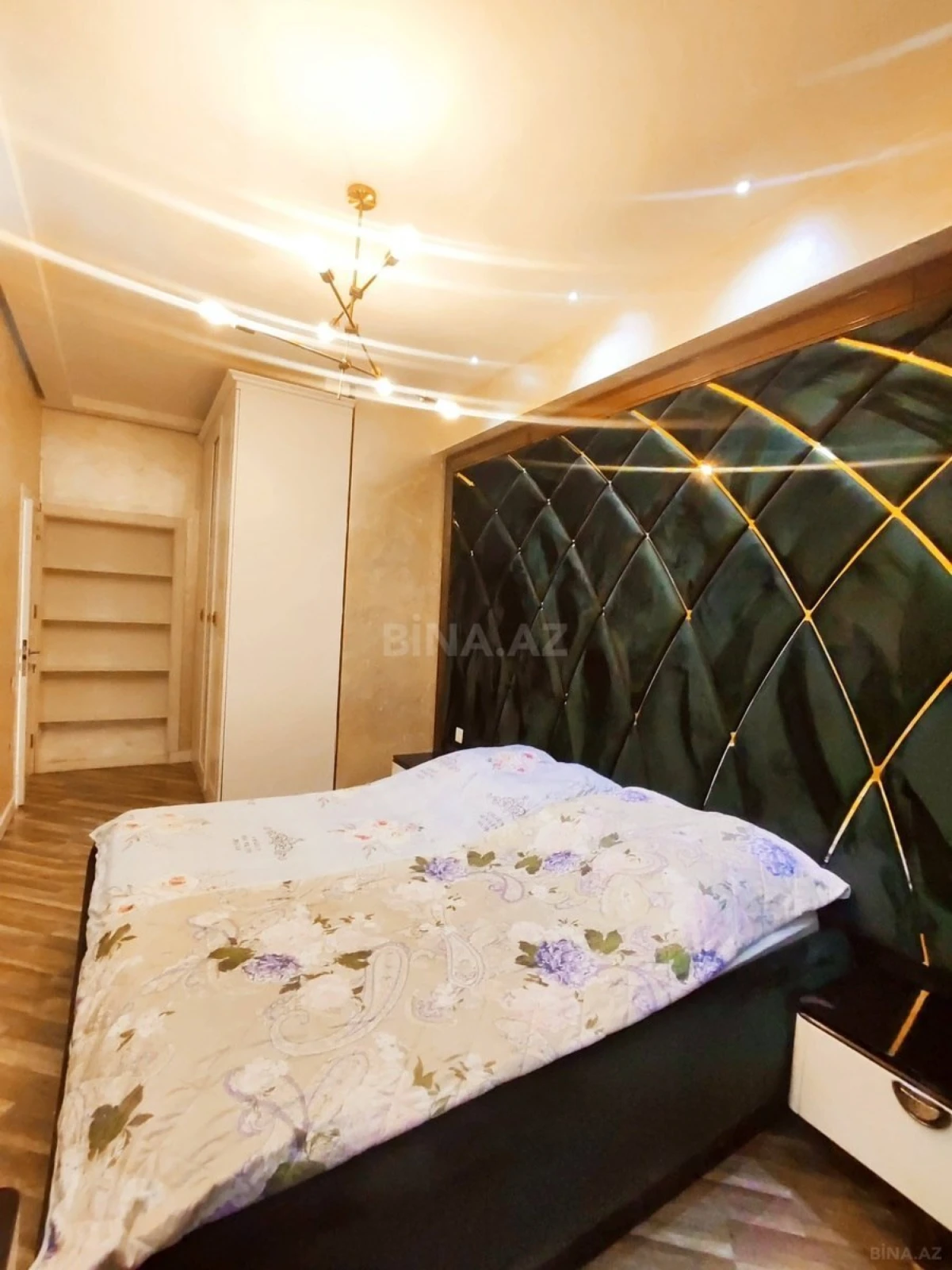 Kirayə verilir 2 otaqlı mənzil 72 m²