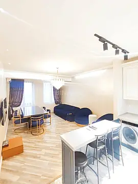 Kirayə verilir 2 otaqlı mənzil 72 m²