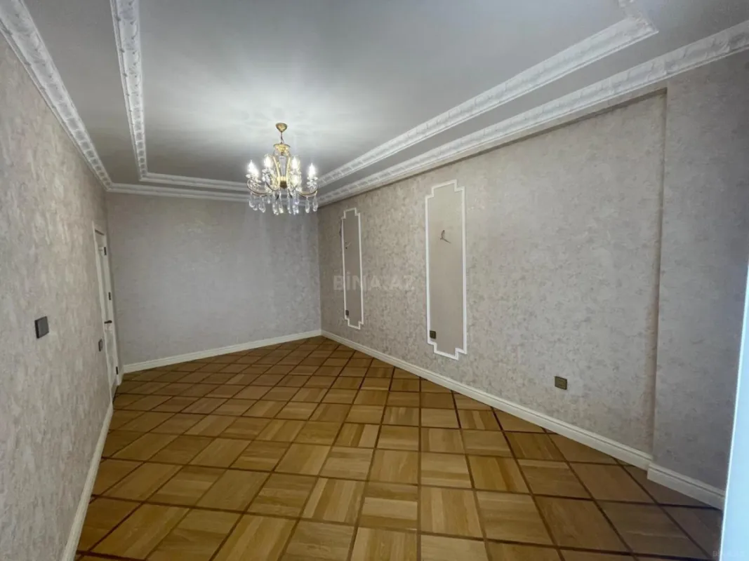 Kirayə verilir 3 otaqlı mənzil 140 m²