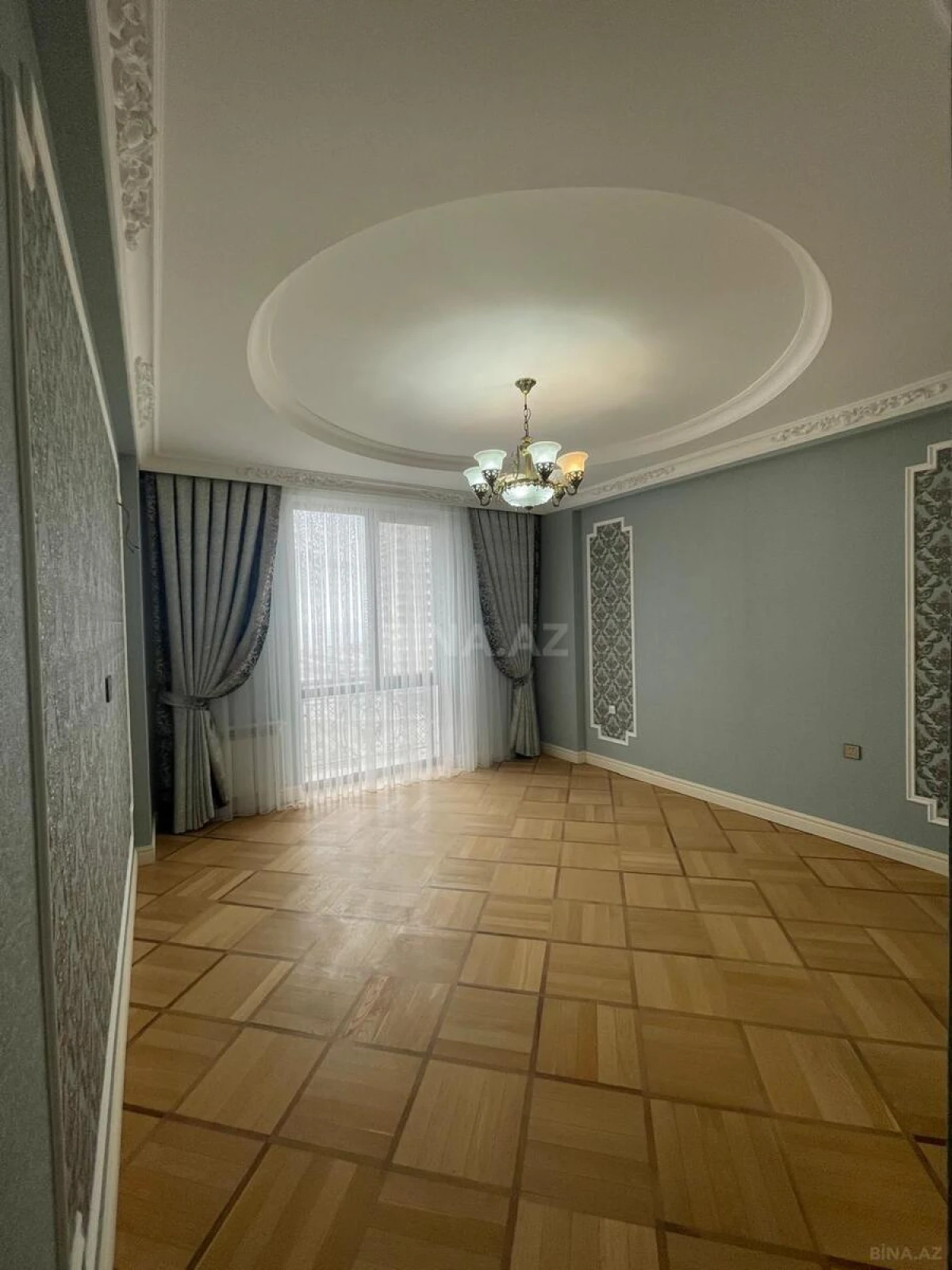 Kirayə verilir 3 otaqlı mənzil 140 m²