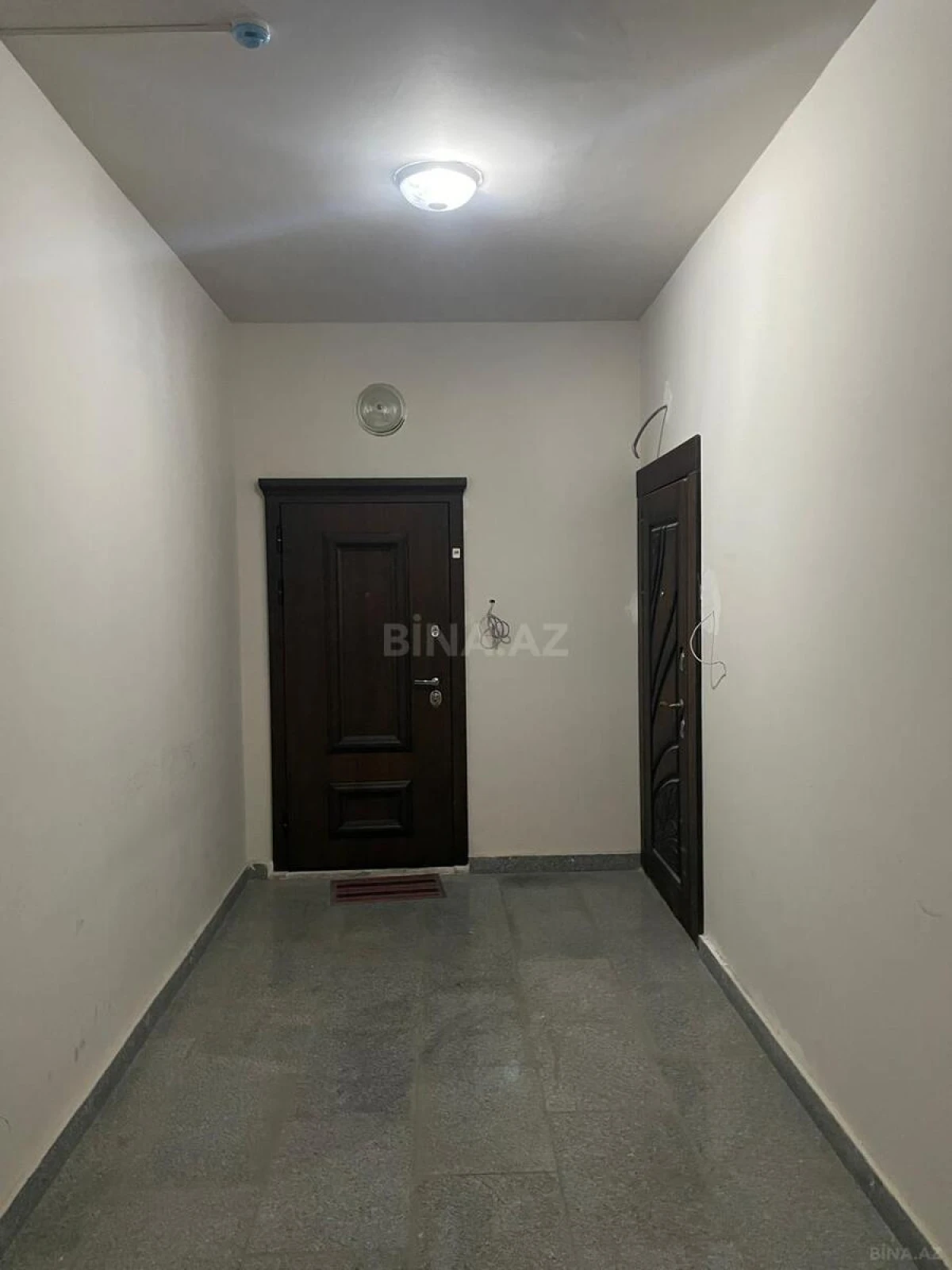 Kirayə verilir 3 otaqlı mənzil 140 m²