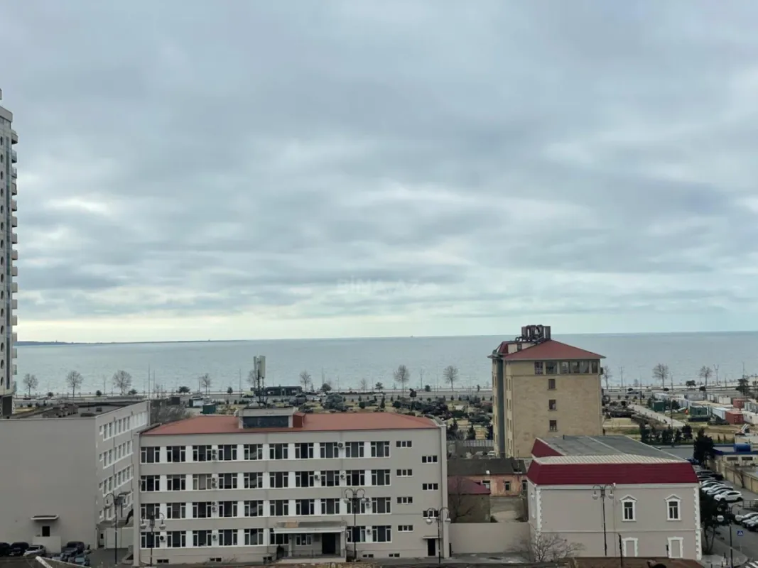 Kirayə verilir 3 otaqlı mənzil 140 m²