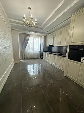 Kirayə verilir 3 otaqlı mənzil 140 m²