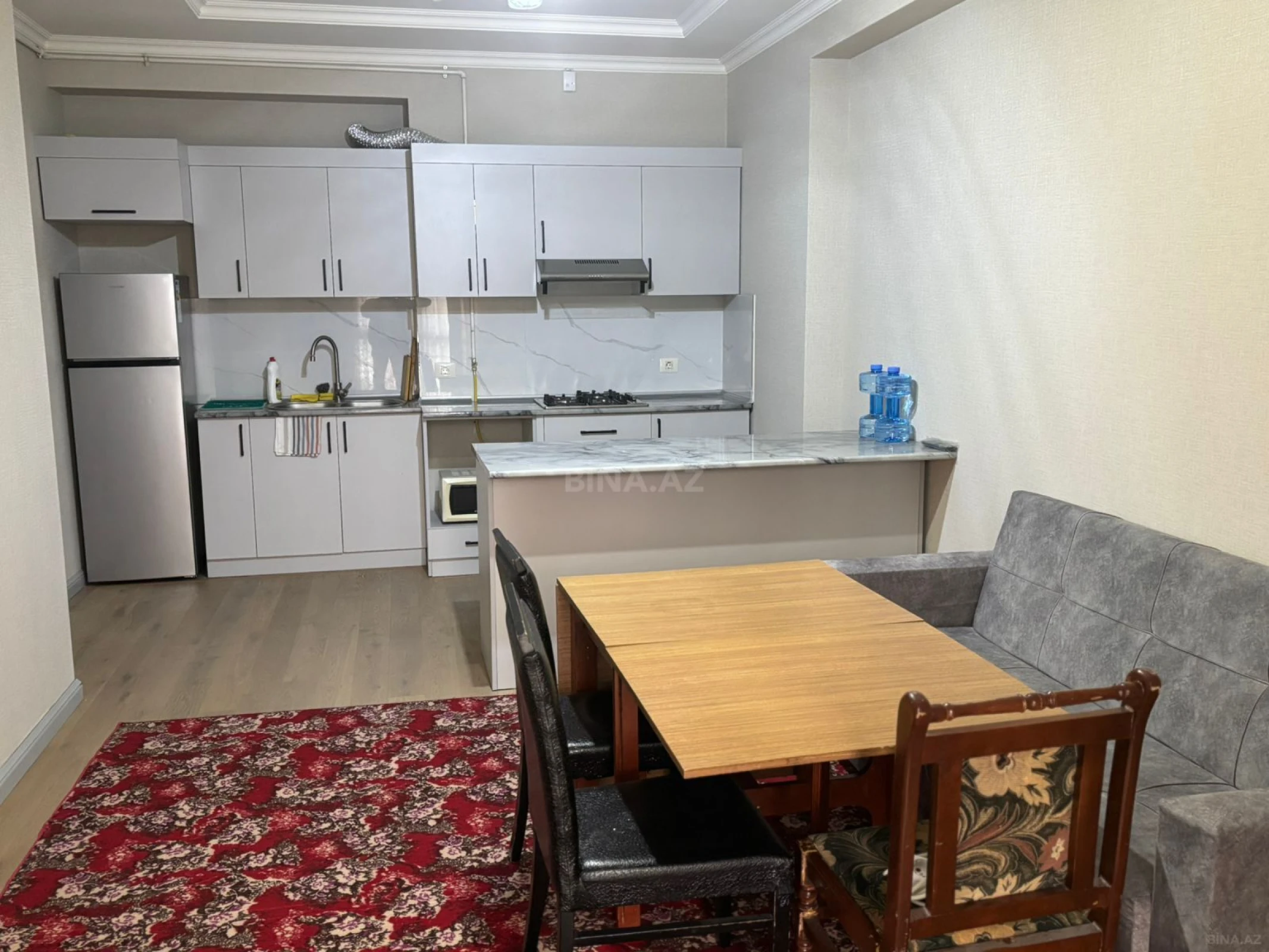 Kirayə verilir 3 otaqlı mənzil 75 m²