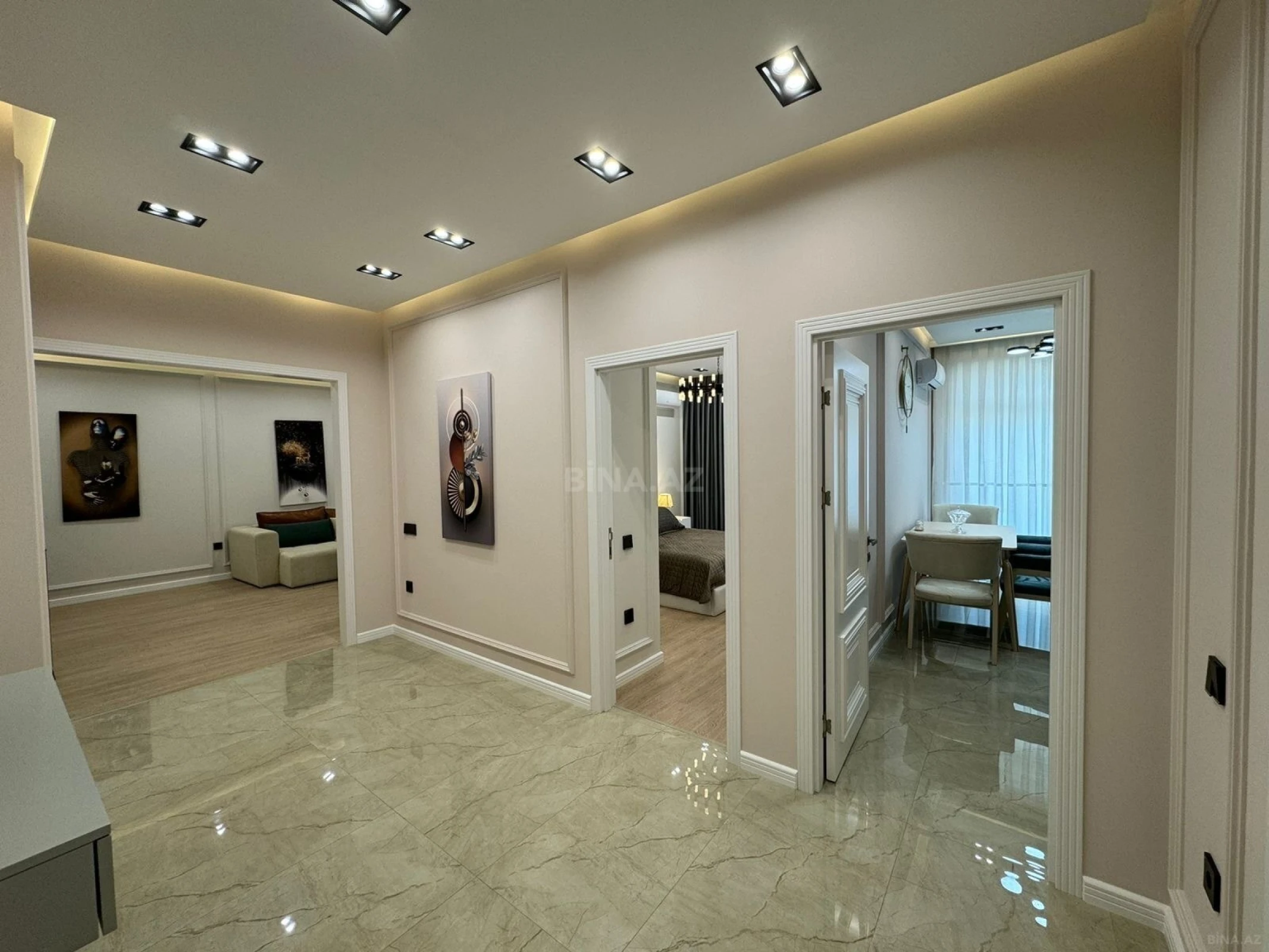 Kirayə verilir 2 otaqlı mənzil 108 m²