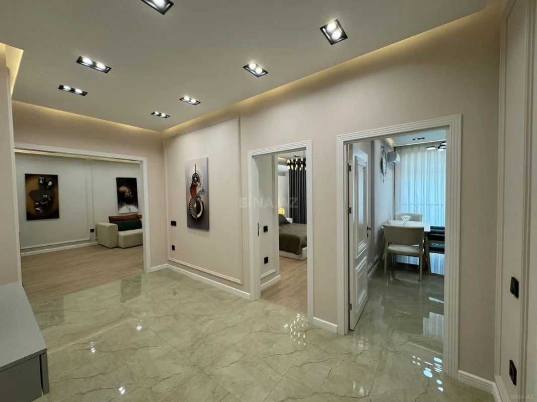 Kirayə verilir 2 otaqlı mənzil 108 m²