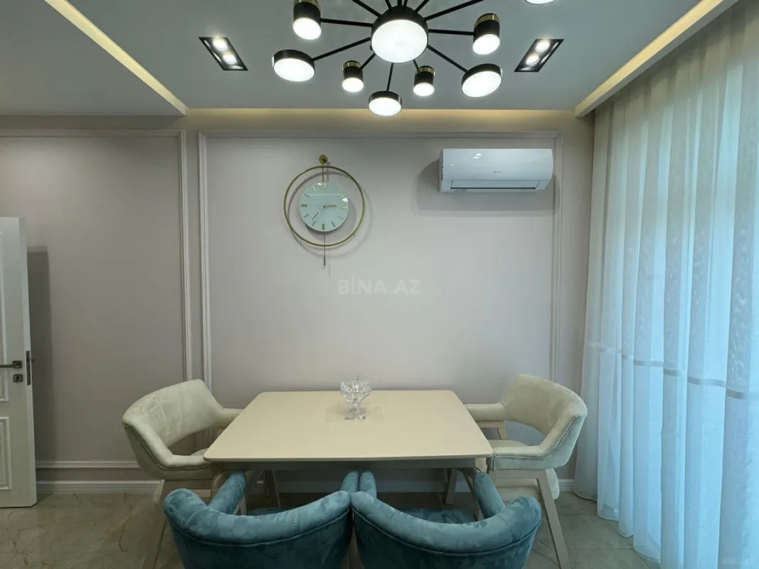 Kirayə verilir 2 otaqlı mənzil 108 m²