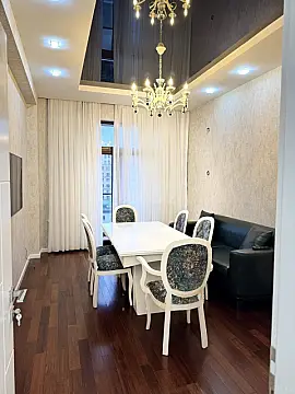 Kirayə verilir 2 otaqlı mənzil 100 m²