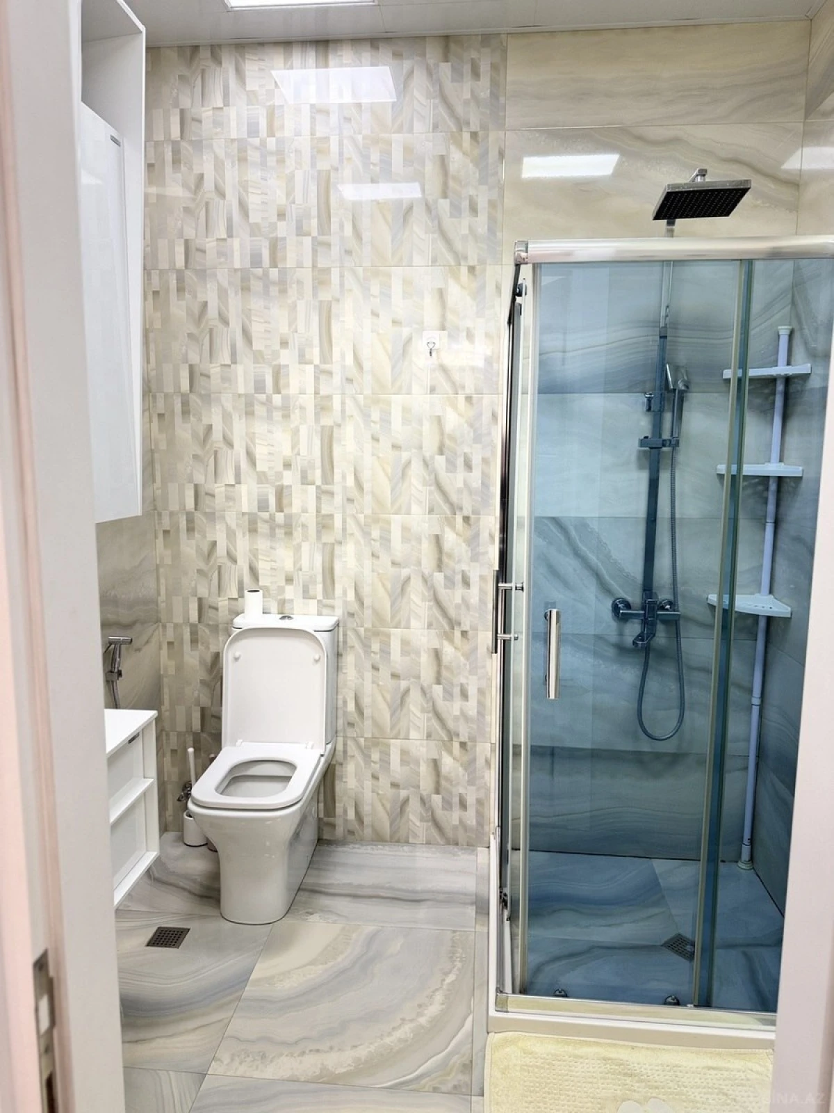 Kirayə verilir 2 otaqlı mənzil 100 m²