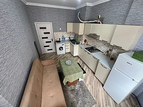 Kirayə verilir 1 otaqlı mənzil 60 m²