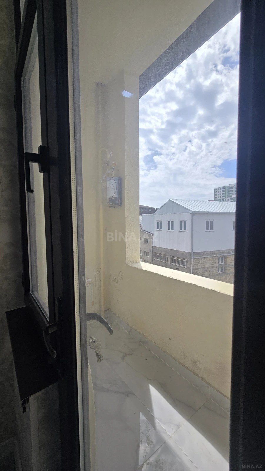 Satılır 2 otaqlı mənzil 51 m²