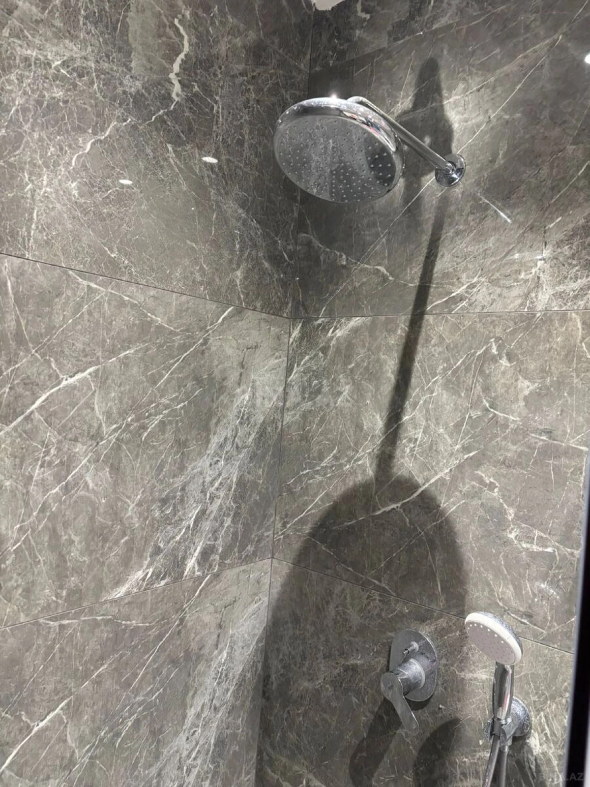 Kirayə verilir 3 otaqlı mənzil 74 m²