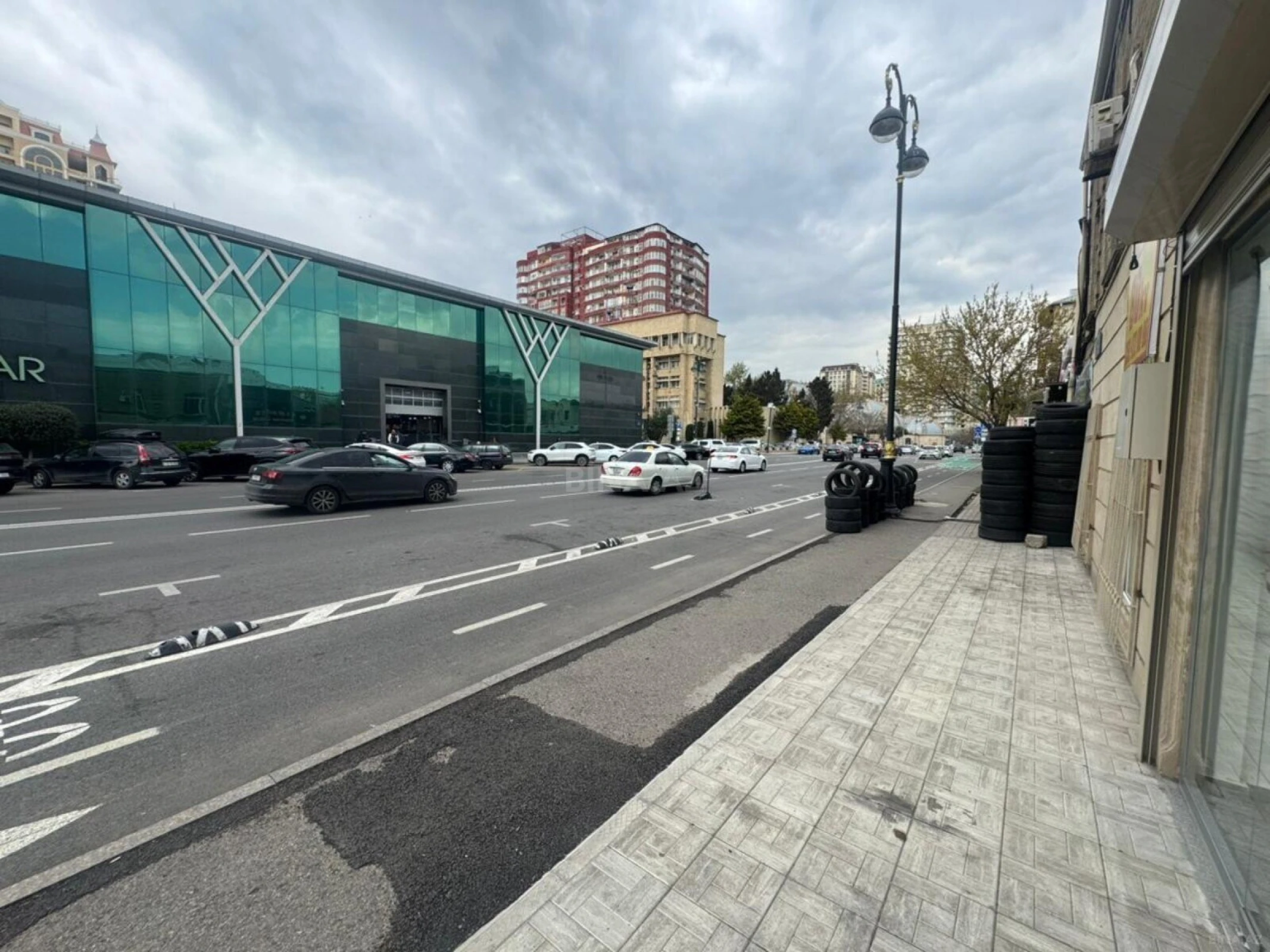 Kirayə verilir obyekt 80 m²