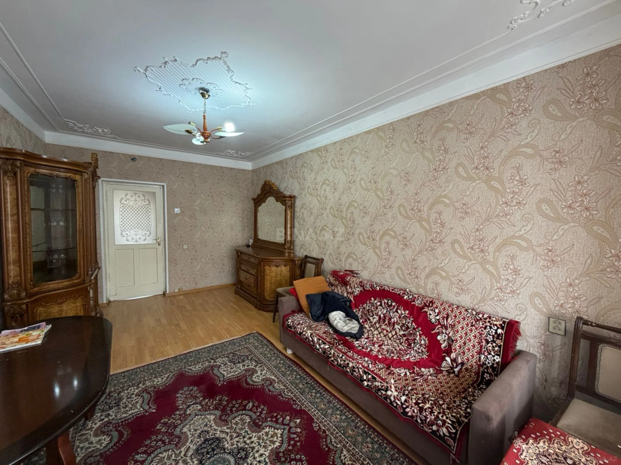 Satılır 2 otaqlı mənzil 60 m²