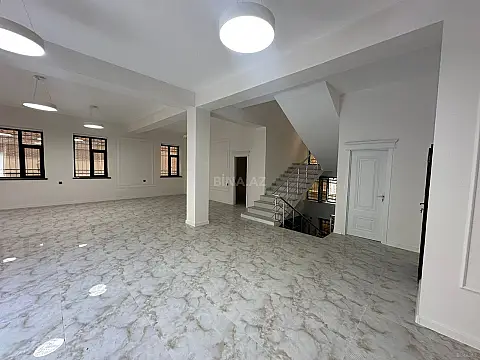 Kirayə verilir 15 otaqlı ofis 1010 m²