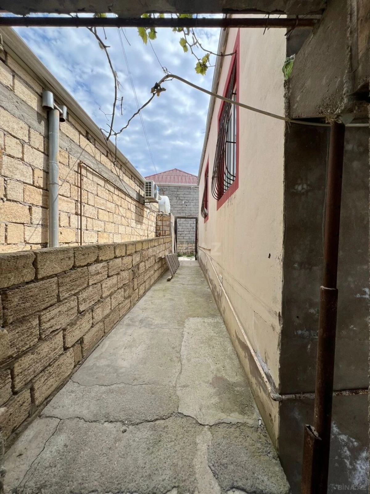 Satılır 6 otaqlı həyət evi 160 m²