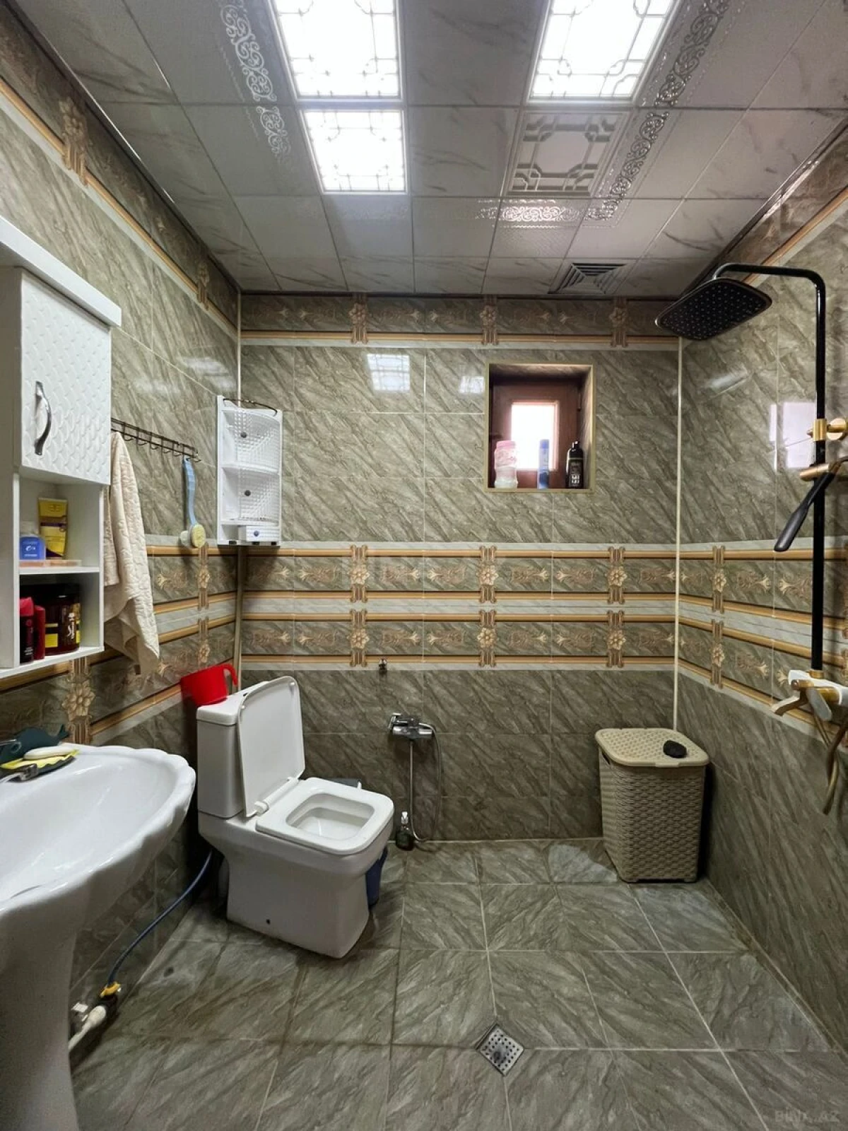 Satılır 6 otaqlı həyət evi 160 m²