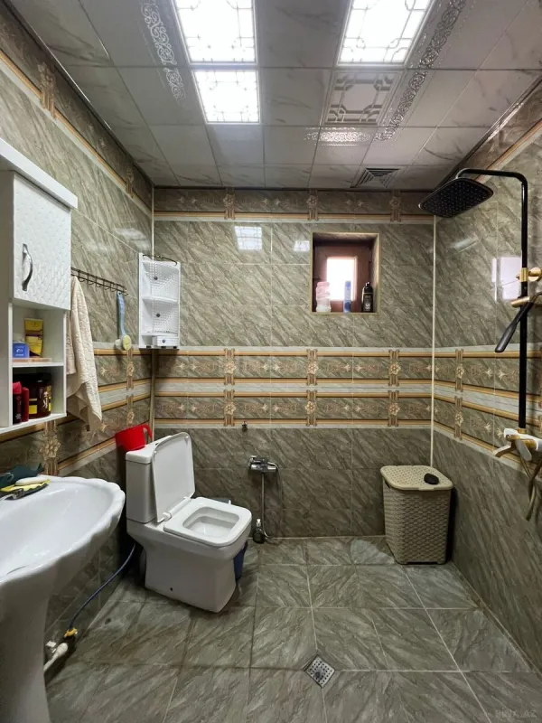 Satılır 6 otaqlı həyət evi 160 m²