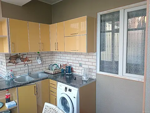 Satılır 3 otaqlı mənzil 88.8 m²