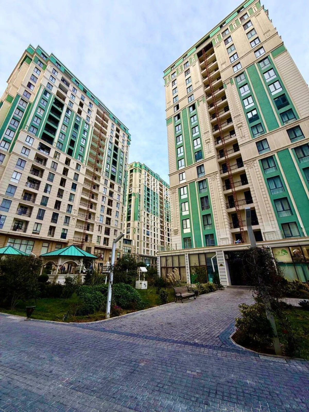 Kirayə verilir 3 otaqlı mənzil 115 m²