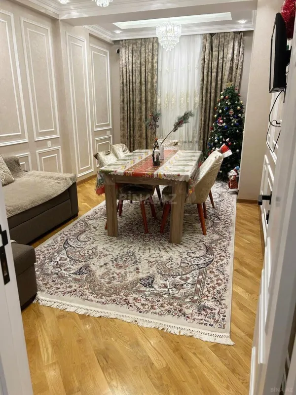 Satılır 3 otaqlı mənzil 110 m²