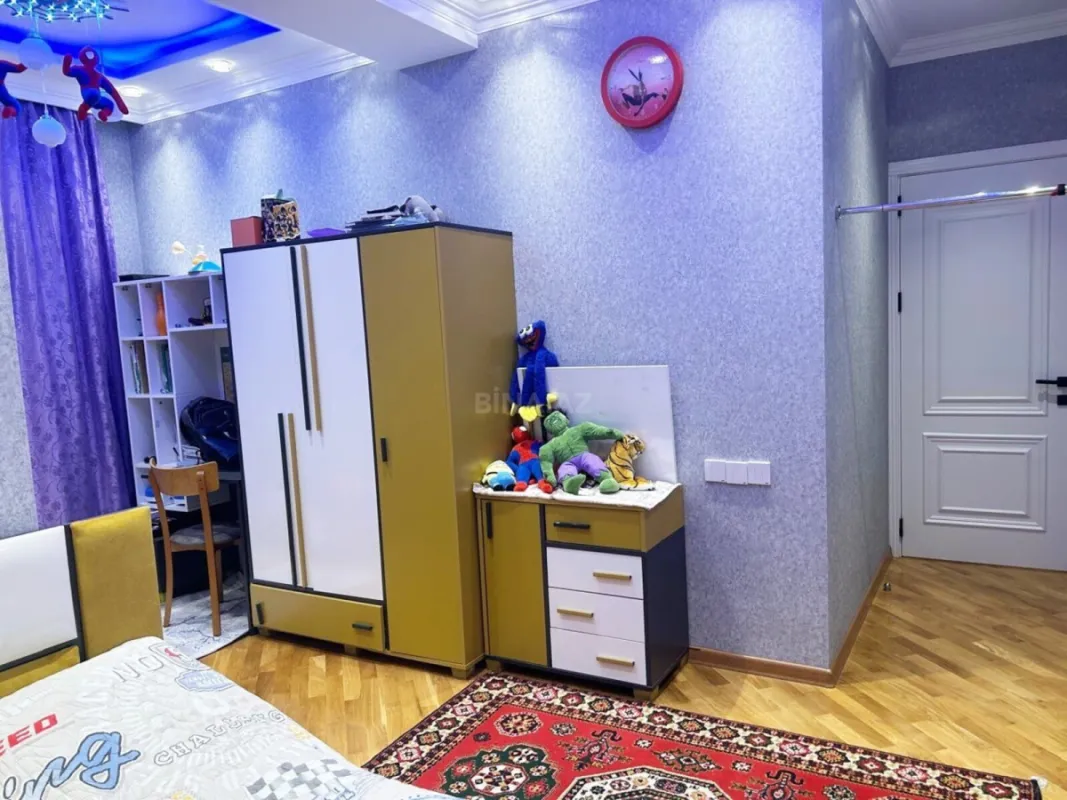 Satılır 3 otaqlı mənzil 110 m²