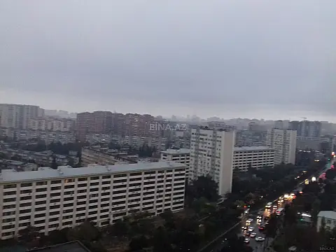 Satılır 3 otaqlı mənzil 134 m²