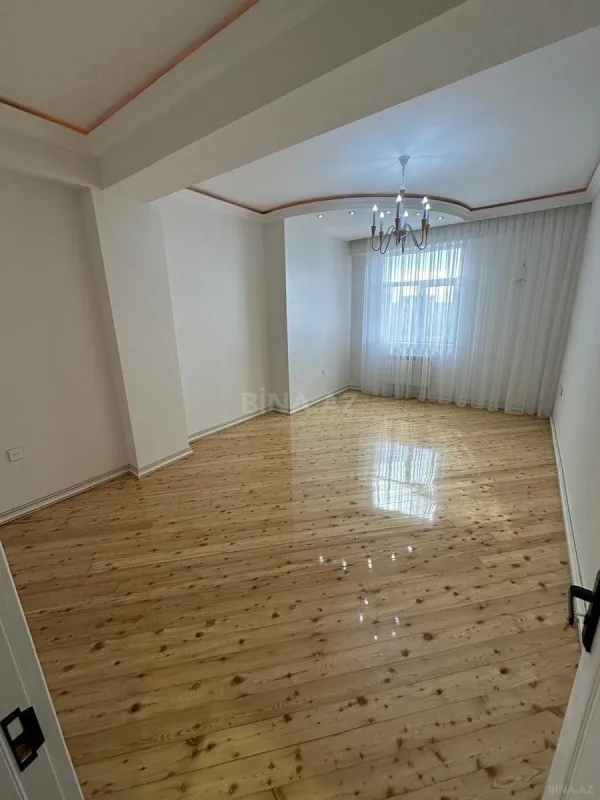 Satılır 2 otaqlı mənzil 74 m²