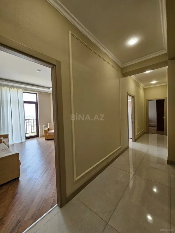 Kirayə verilir 2 otaqlı mənzil 85 m²