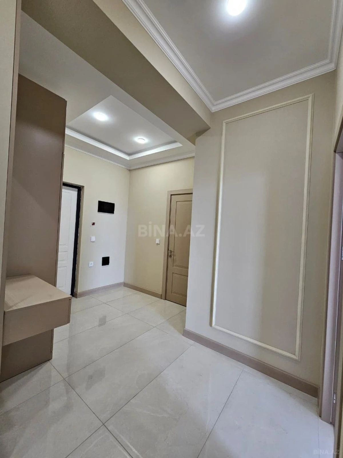 Kirayə verilir 2 otaqlı mənzil 85 m²