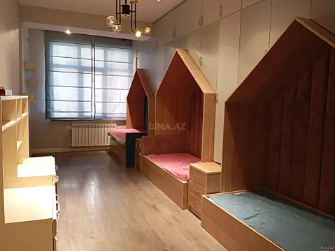 Kirayə verilir 3 otaqlı mənzil 100 m²