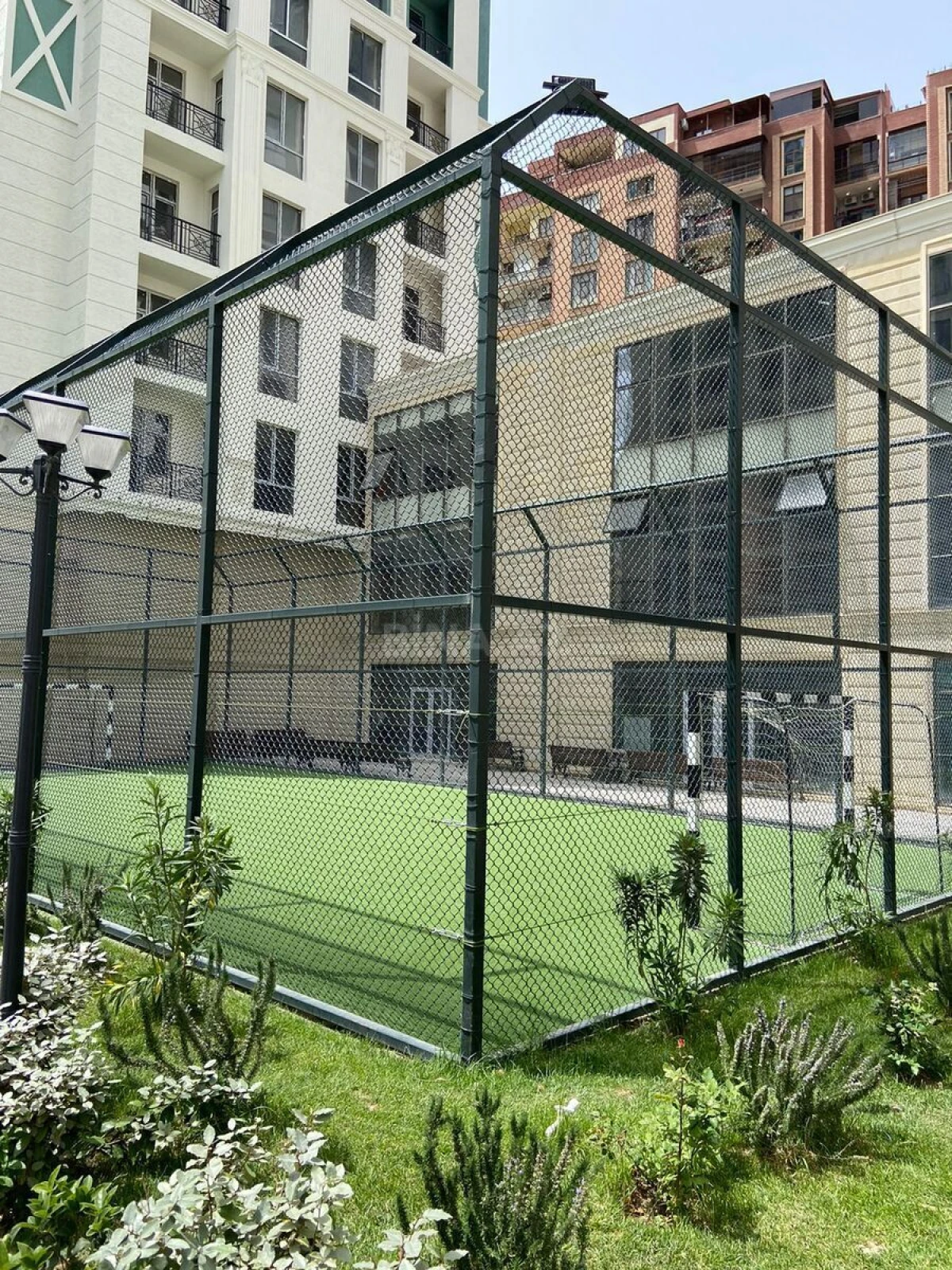 Kirayə verilir 3 otaqlı mənzil 113 m²