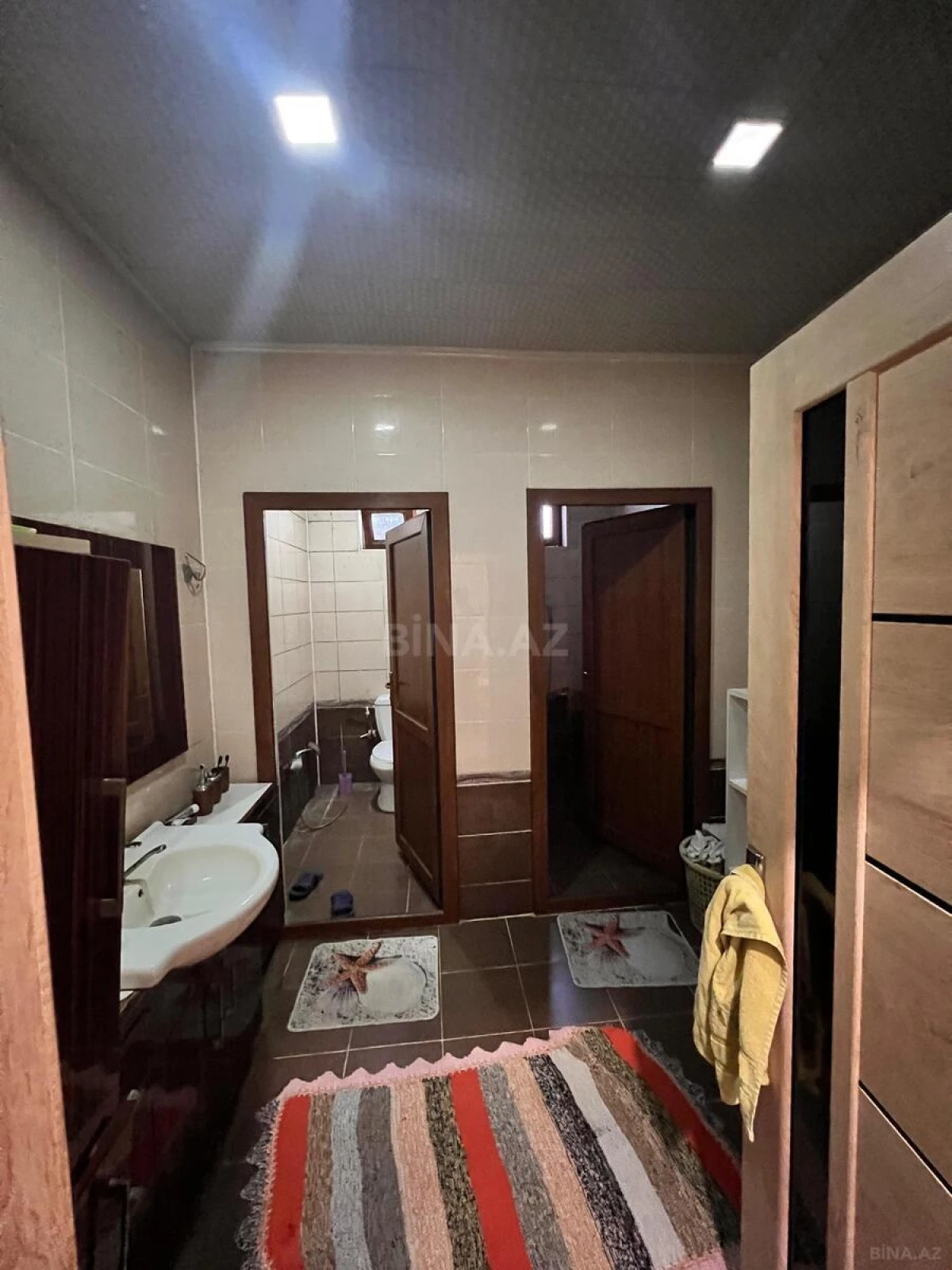 Satılır 7 otaqlı həyət evi 200 m²