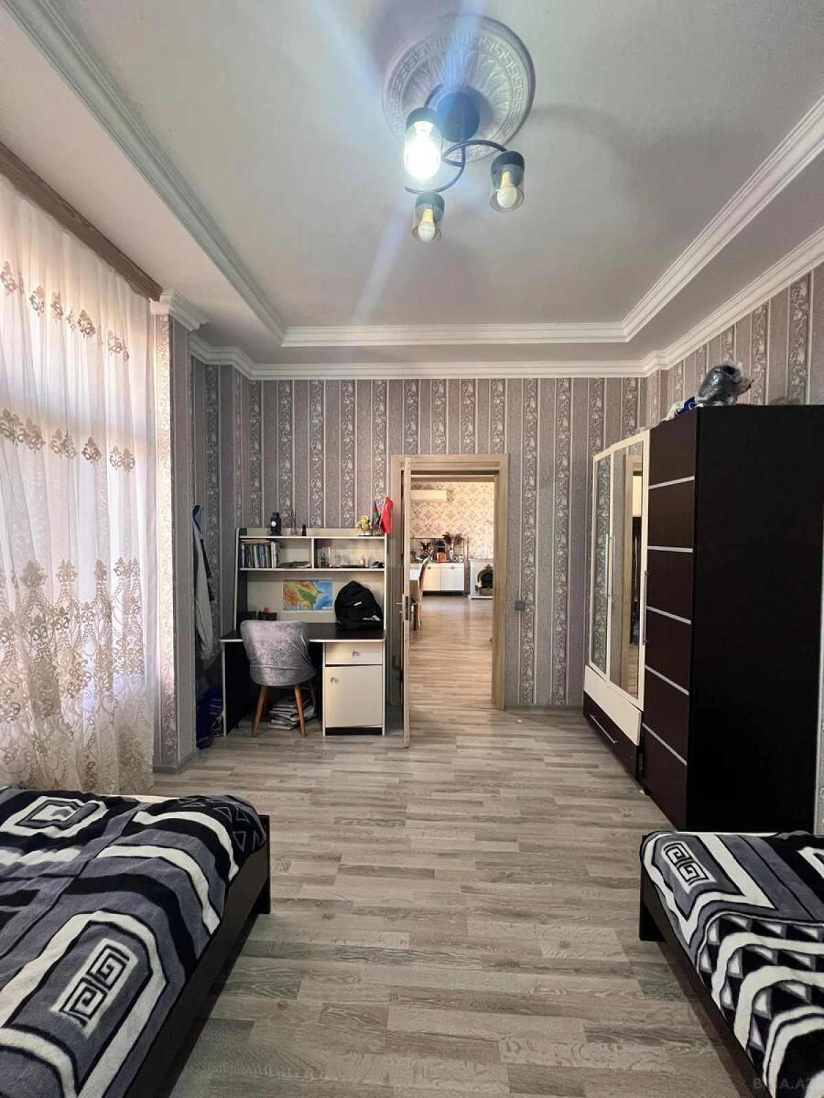 Satılır 7 otaqlı həyət evi 200 m²