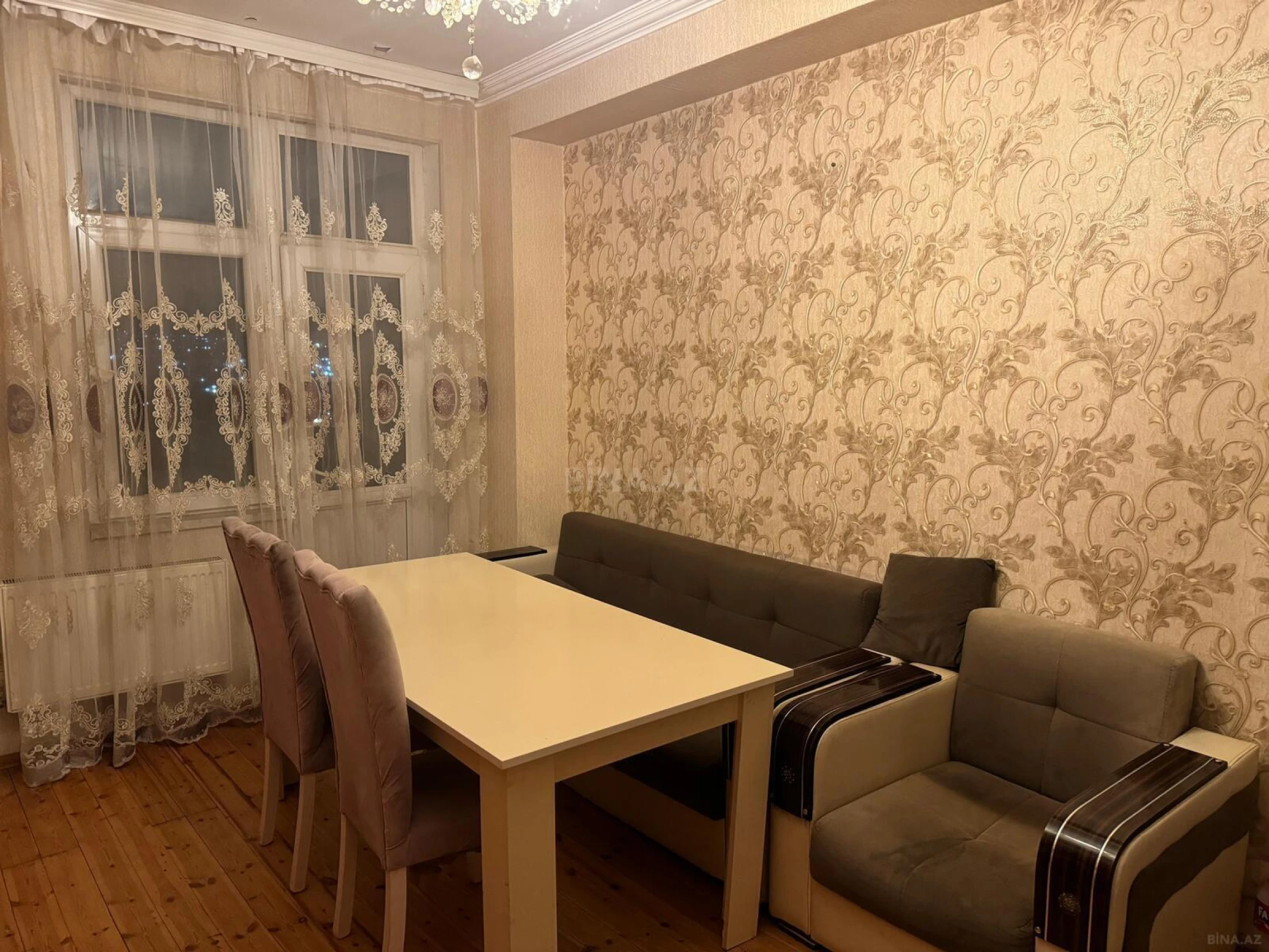 Kirayə verilir 2 otaqlı mənzil 56 m²