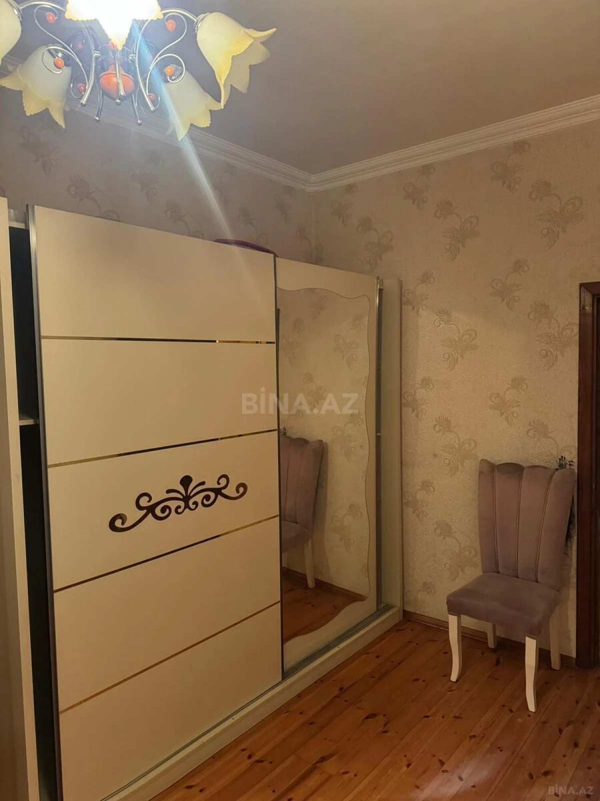 Kirayə verilir 2 otaqlı mənzil 56 m²