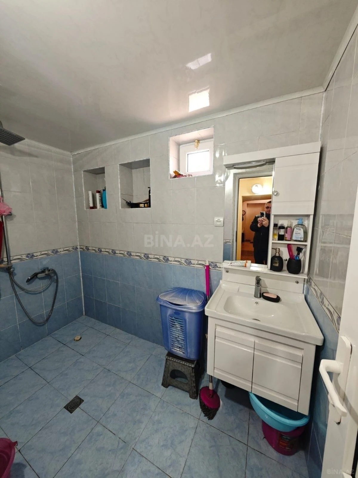 Satılır 6 otaqlı həyət evi 200 m²