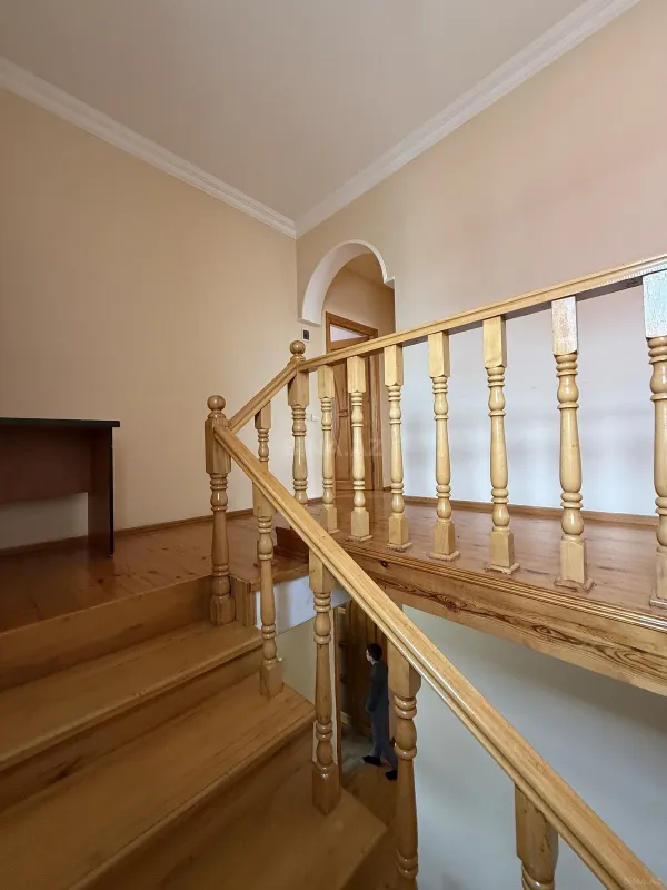 Satılır 6 otaqlı həyət evi 200 m²