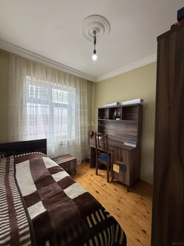 Satılır 6 otaqlı həyət evi 200 m²