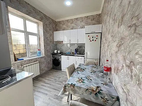 Satılır 4 otaqlı həyət evi 110 m²