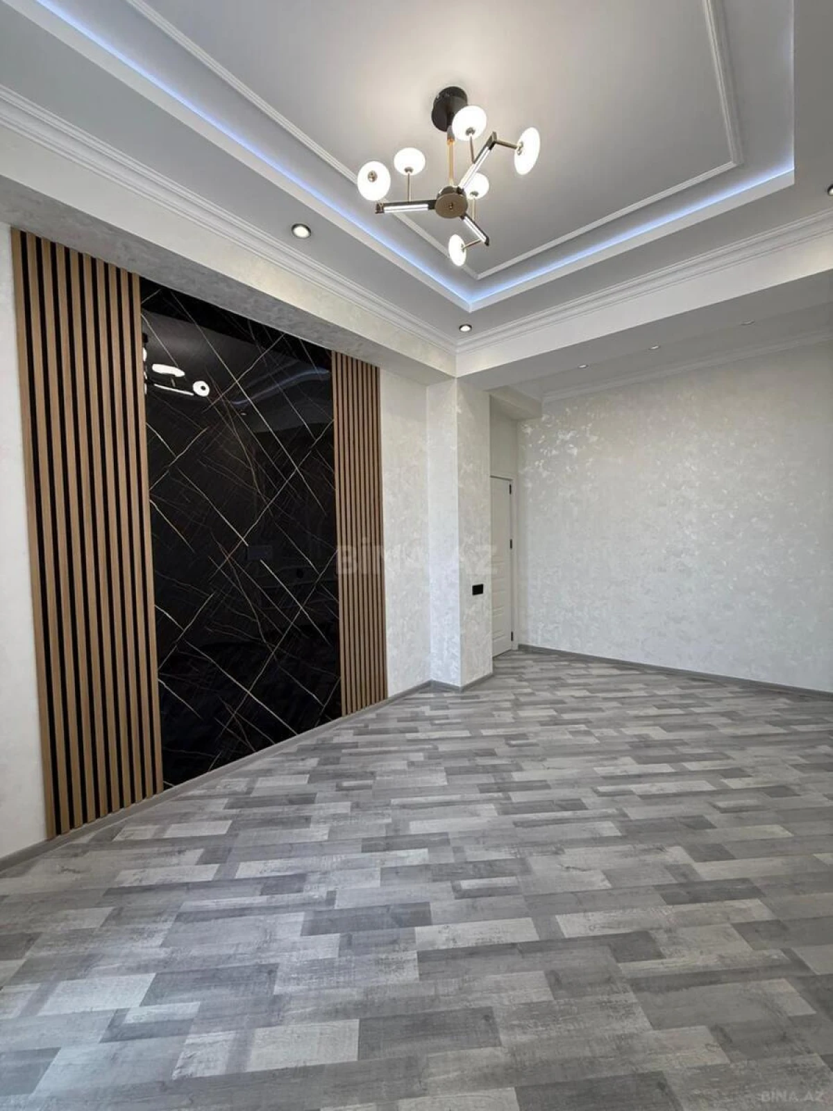 Satılır 2 otaqlı mənzil 66 m²